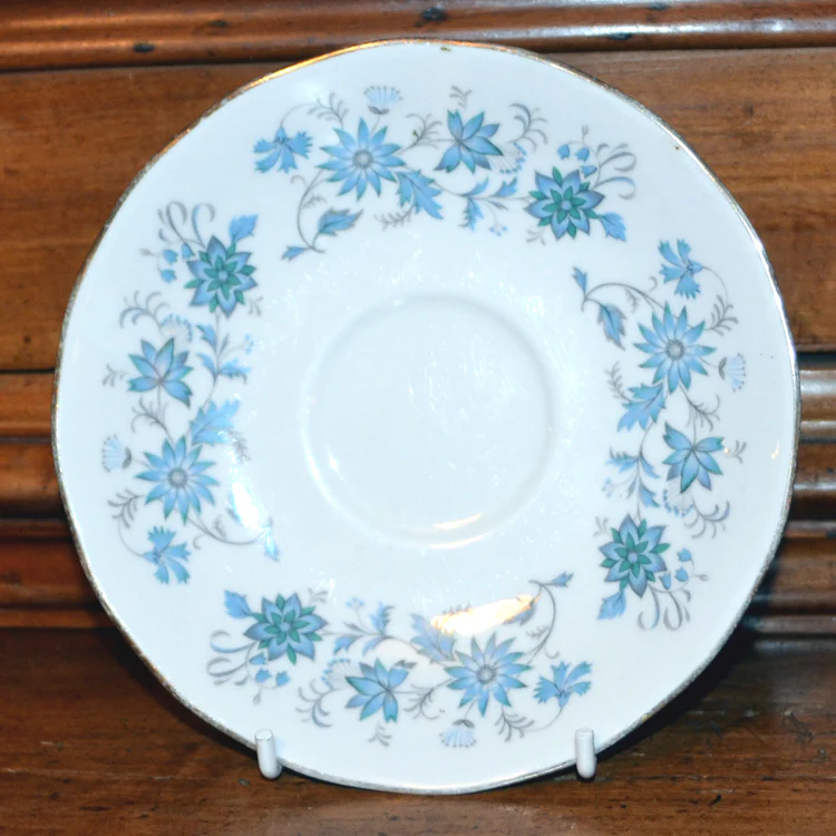 Colclough Braganza 8454 bone china saucer - Image 4