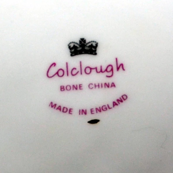 Colclough Braganza Bone China Teapot 2 pint upright - Image 3
